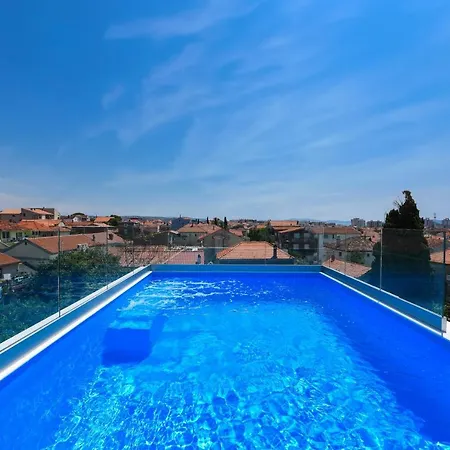 Luxury Lavie Guest house 4*