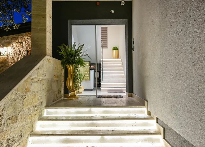 Luxury Lavie Affittacamere 4*