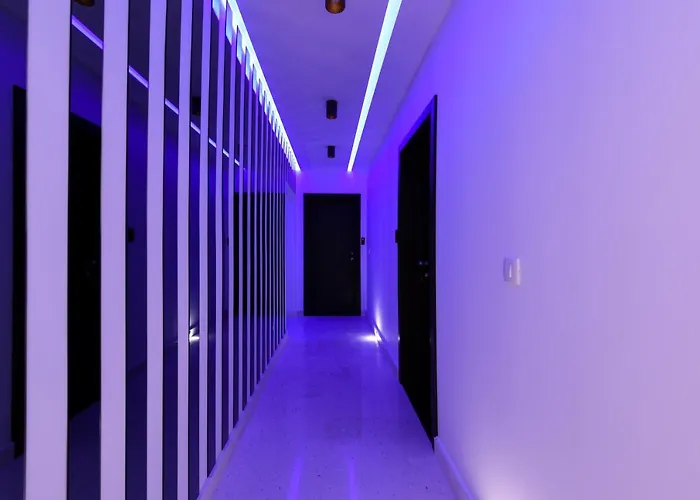 Luxury Lavie 4*